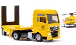MAN Lkw mit ÖAMTC Helikopter