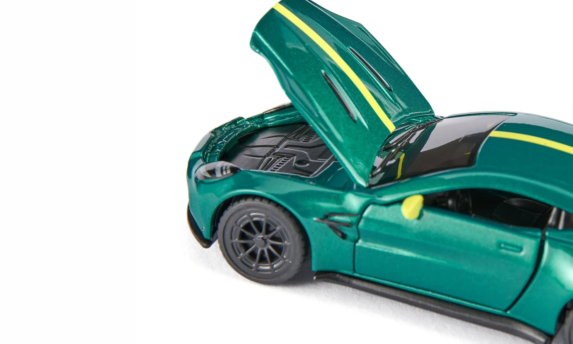 siku Aston Martin Vantage AMV24